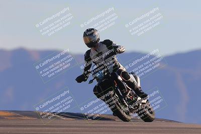 media/Nov-06-2023-Moto Forza (Mon) [[ce023d0744]]/4-Beginner Group/Session 5 (Turn 9)/